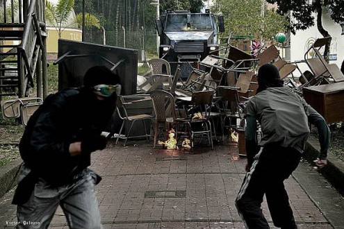 Disturbios en la UTP - Foto: Víctor Galeano