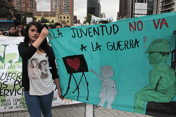 La juventud no va a la guerra - Foto: Ernesto Che Mercado