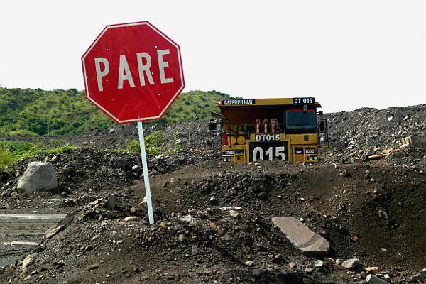 "Pare" la gran minería - Foto: Omar Vera