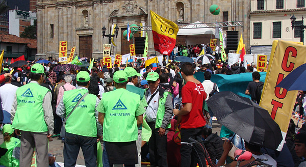 Más de 30.000 personas participaron en el paro del 17 de marzo en Bogotá - Foto: Camila Ramírez.