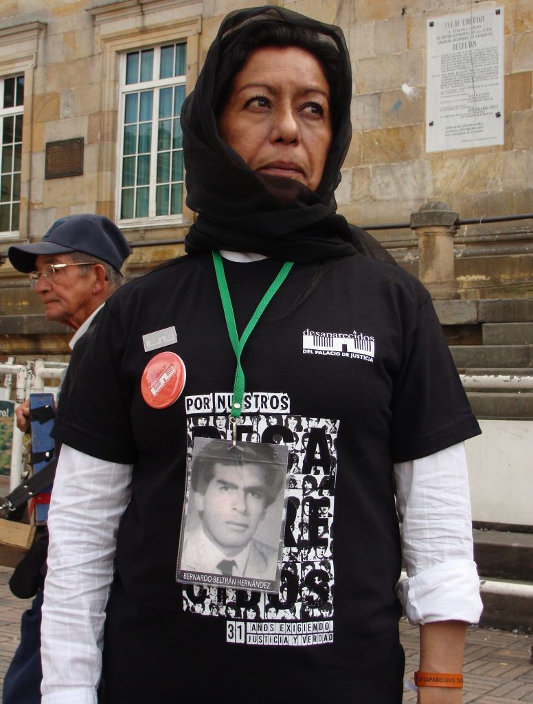 Sandra Beltrán Hernández, hermana de Bernardo Beltrán Hernández, desparecido por el Ejército en la retoma el Palacio de Justicia. Foto: Camila Ramírez.