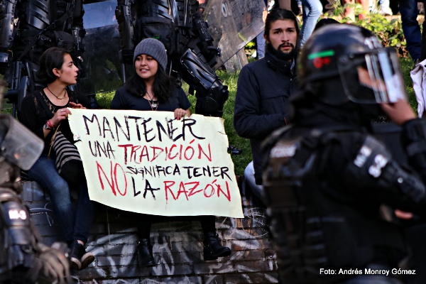 "Mantener una tradición no significa tener la razón". Foto: Andrés Monroy Gómez.