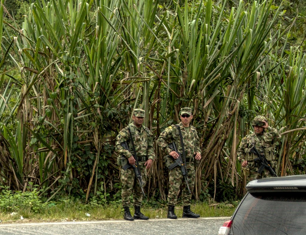 Ejército acosa a comunidades awá. Foto: Andrés Gómez.