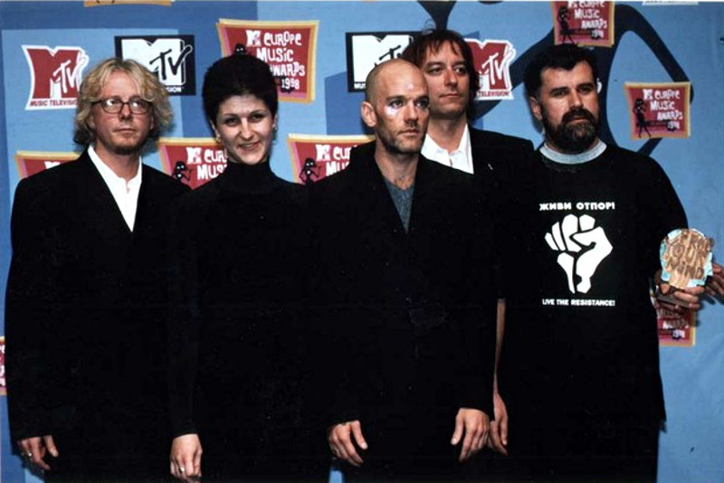 Otpor en la entrega de los Premios MTV Europa de 1998. Foto: Brian Rasic.