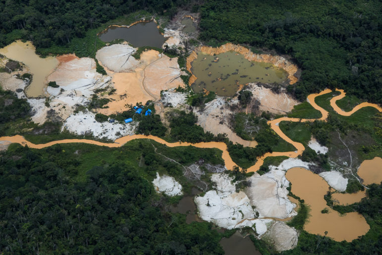 Minas de oro en la Amazonía brasilera - foto: Bruno Kelly/Amazônia Real